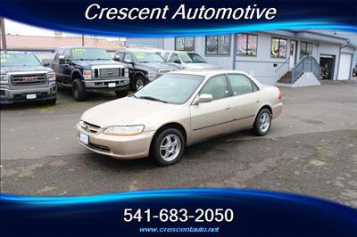 2000 Honda Accord LX - Photo 1 - Eugene, OR 97402