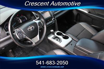 2012 Toyota Camry SE   - Photo 11 - Eugene, OR 97402