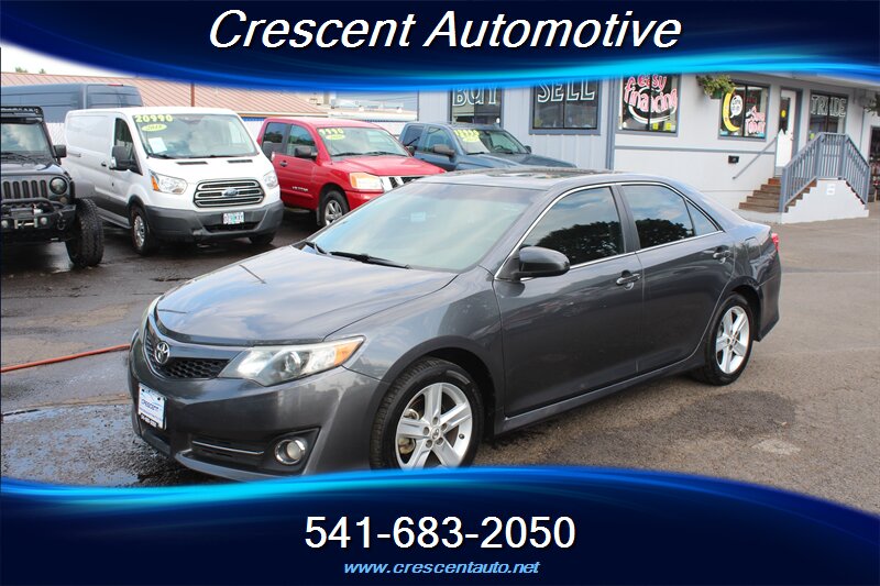 2012 Toyota Camry SE - Photo 1 - Eugene, OR 97402