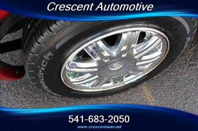 2005 Chrysler Town and Country Limited - Photo 9 - Eugene, OR 97402
