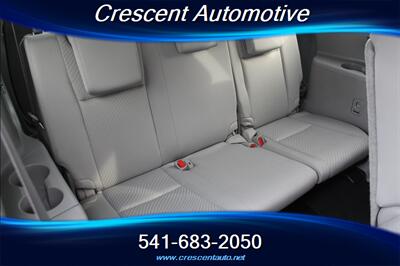 2017 Toyota Highlander LE   - Photo 14 - Eugene, OR 97402