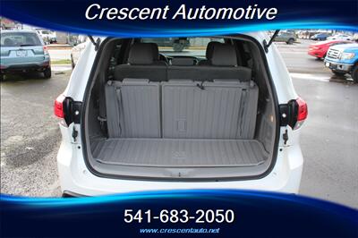 2017 Toyota Highlander LE   - Photo 15 - Eugene, OR 97402