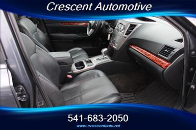 2011 Subaru Outback 3.6R Limited   - Photo 12 - Eugene, OR 97402