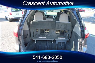 2016 Toyota Sienna LE 8-Passenger - Photo 20 - Eugene, OR 97402
