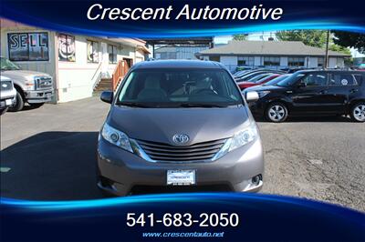 2016 Toyota Sienna LE 8-Passenger - Photo 3 - Eugene, OR 97402