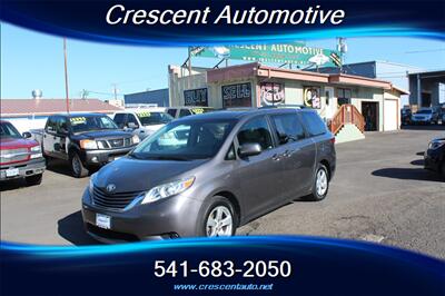 2016 Toyota Sienna LE 8-Passenger - Photo 2 - Eugene, OR 97402