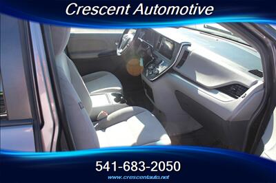 2016 Toyota Sienna LE 8-Passenger - Photo 14 - Eugene, OR 97402