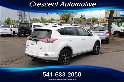 2016 Toyota RAV4 SE   - Photo 6 - Eugene, OR 97402