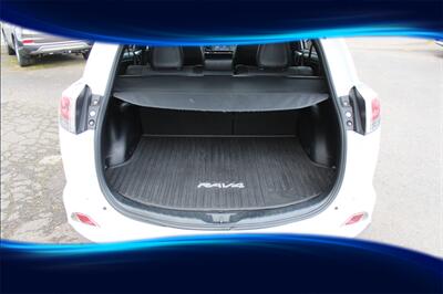 2016 Toyota RAV4 SE   - Photo 13 - Eugene, OR 97402