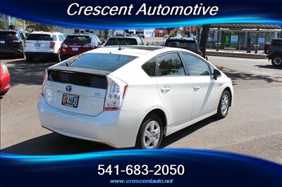 2010 Toyota Prius IV   - Photo 6 - Eugene, OR 97402