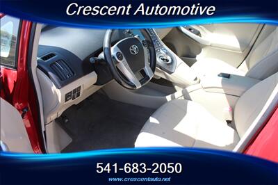 2010 Toyota Prius IV   - Photo 10 - Eugene, OR 97402