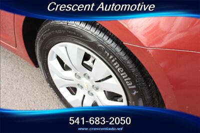 2012 Chevrolet Cruze LS   - Photo 7 - Eugene, OR 97402