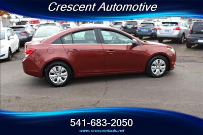 2012 Chevrolet Cruze LS   - Photo 4 - Eugene, OR 97402
