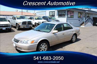 2001 Toyota Camry LE   - Photo 1 - Eugene, OR 97402