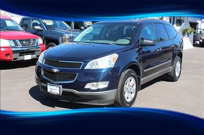2012 Chevrolet Traverse LS   - Photo 2 - Eugene, OR 97402