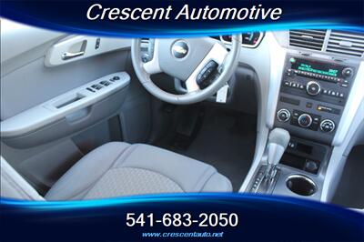 2012 Chevrolet Traverse LS   - Photo 12 - Eugene, OR 97402