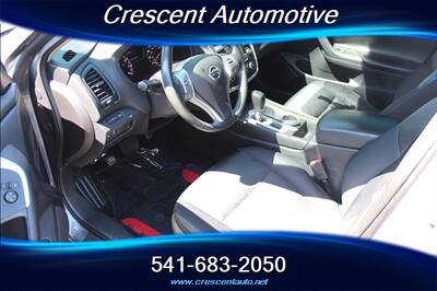 2017 Nissan Altima 2.5 SR   - Photo 10 - Eugene, OR 97402
