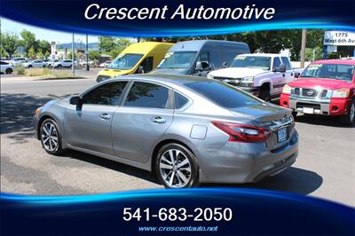 2017 Nissan Altima 2.5 SR   - Photo 8 - Eugene, OR 97402