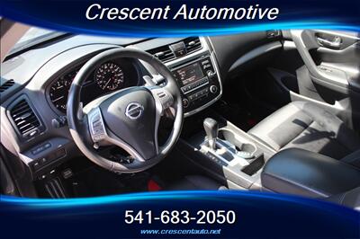 2017 Nissan Altima 2.5 SR   - Photo 11 - Eugene, OR 97402