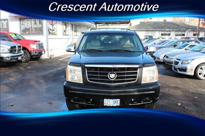2002 Cadillac Escalade   - Photo 3 - Eugene, OR 97402