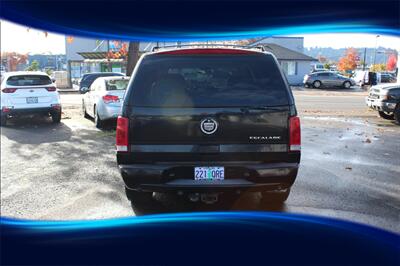 2002 Cadillac Escalade   - Photo 7 - Eugene, OR 97402