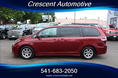 2018 Toyota Sienna SE Premium 8-Passenger - Photo 9 - Eugene, OR 97402