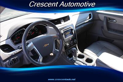 2016 Chevrolet Traverse LT   - Photo 11 - Eugene, OR 97402