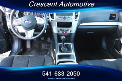 2011 Subaru Outback 2.5i   - Photo 9 - Eugene, OR 97402