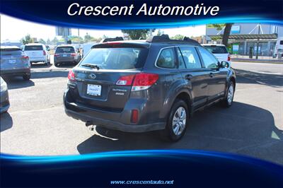 2011 Subaru Outback 2.5i   - Photo 5 - Eugene, OR 97402
