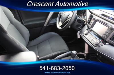 2013 Toyota RAV4 XLE   - Photo 12 - Eugene, OR 97402