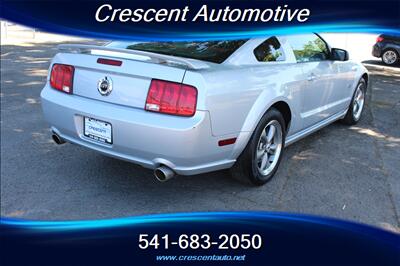 2005 Ford Mustang GT Deluxe   - Photo 4 - Eugene, OR 97402