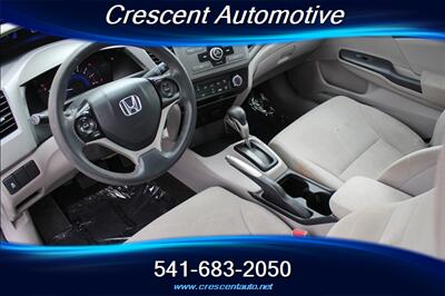 2012 Honda Civic LX   - Photo 11 - Eugene, OR 97402