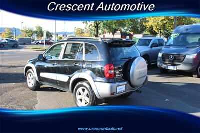 2005 Toyota RAV4   - Photo 8 - Eugene, OR 97402