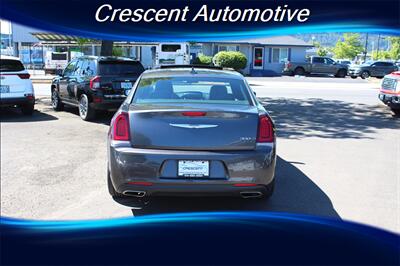 2018 Chrysler 300 S - Photo 7 - Eugene, OR 97402