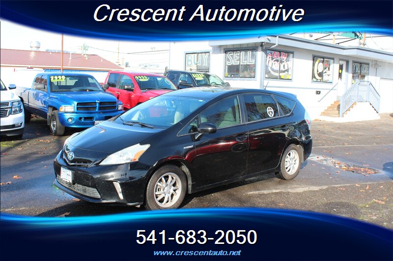 2012 Toyota Prius v Five