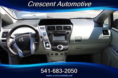 2012 Toyota Prius v Five   - Photo 10 - Eugene, OR 97402
