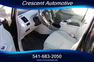 2012 Toyota Prius V II - Photo 10 - Eugene, OR 97402