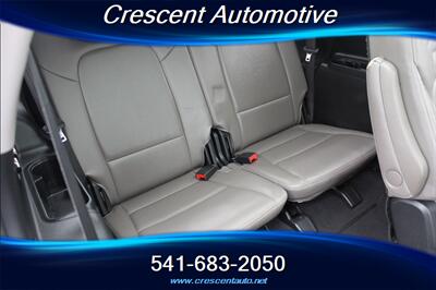 2015 Hyundai SANTA FE Limited   - Photo 15 - Eugene, OR 97402