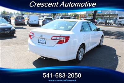 2012 Toyota Camry LE   - Photo 4 - Eugene, OR 97402