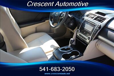 2012 Toyota Camry LE   - Photo 8 - Eugene, OR 97402