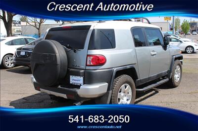 2010 Toyota FJ Cruiser   - Photo 5 - Eugene, OR 97402