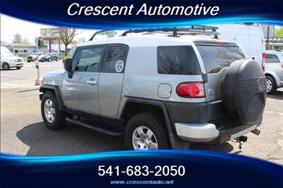 2010 Toyota FJ Cruiser   - Photo 7 - Eugene, OR 97402