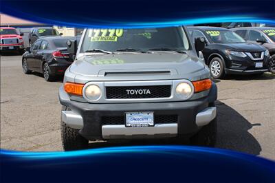 2010 Toyota FJ Cruiser   - Photo 2 - Eugene, OR 97402