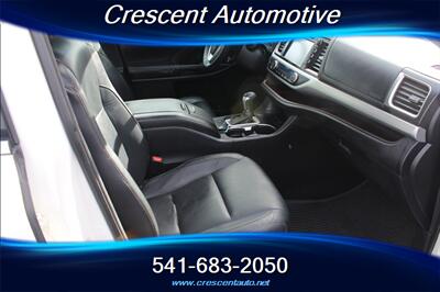 2015 Toyota Highlander XLE - Photo 12 - Eugene, OR 97402