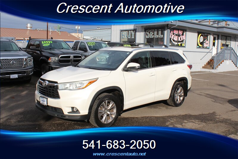 2015 Toyota Highlander XLE   - Photo 1 - Eugene, OR 97402