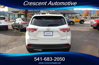 2015 Toyota Highlander XLE - Photo 7 - Eugene, OR 97402