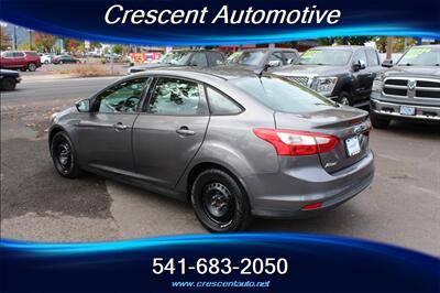 2012 Ford Focus SE   - Photo 8 - Eugene, OR 97402