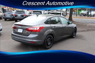 2012 Ford Focus SE   - Photo 6 - Eugene, OR 97402