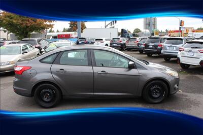 2012 Ford Focus SE   - Photo 5 - Eugene, OR 97402