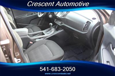 2011 Kia Sportage LX - Photo 11 - Eugene, OR 97402